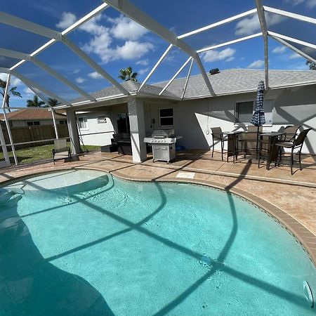 Beautiful Pool Home With Sleeping For 8 For Lovelypeople Cape Coral Luaran gambar