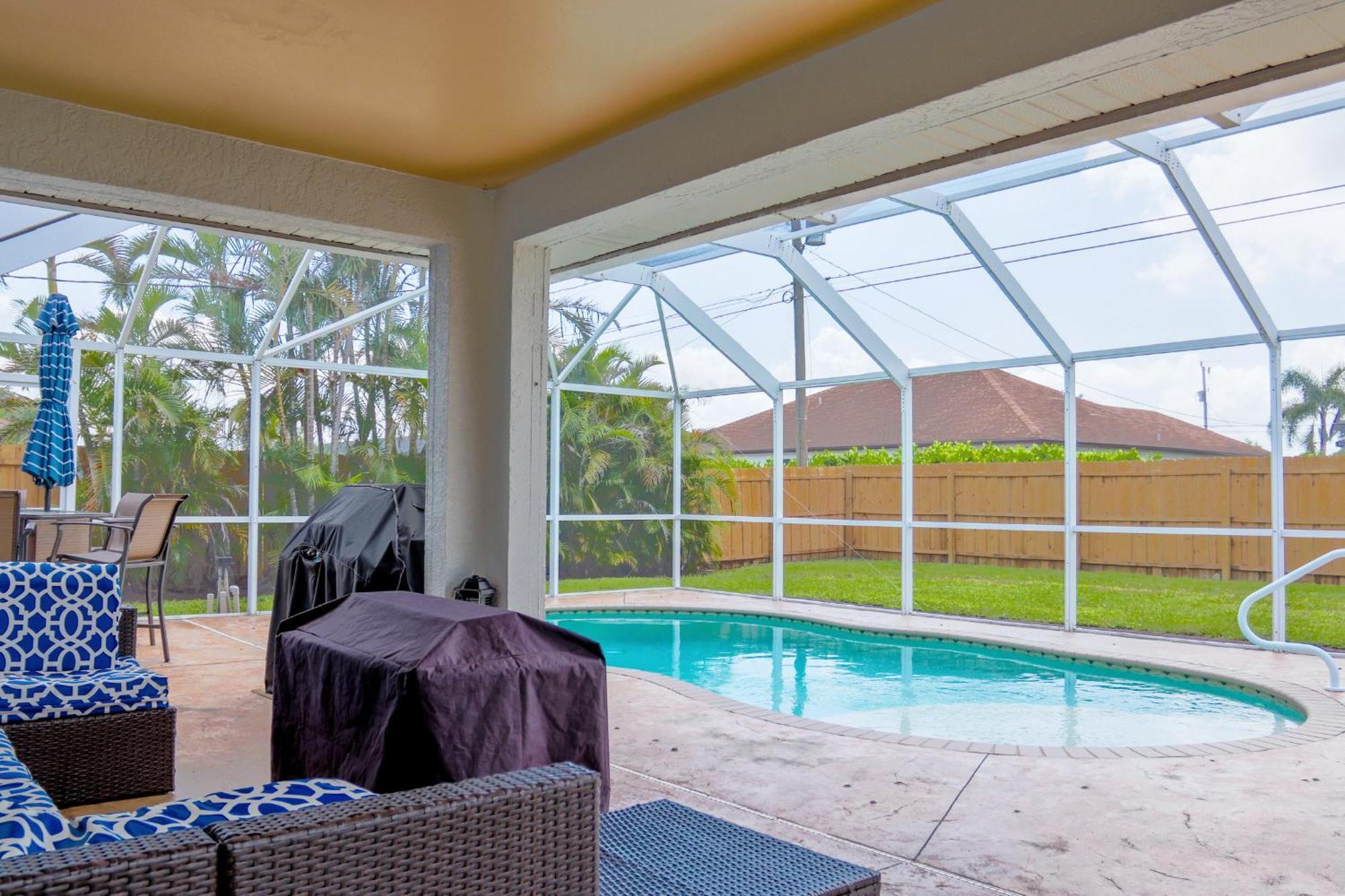 Beautiful Pool Home With Sleeping For 8 For Lovelypeople Cape Coral Luaran gambar