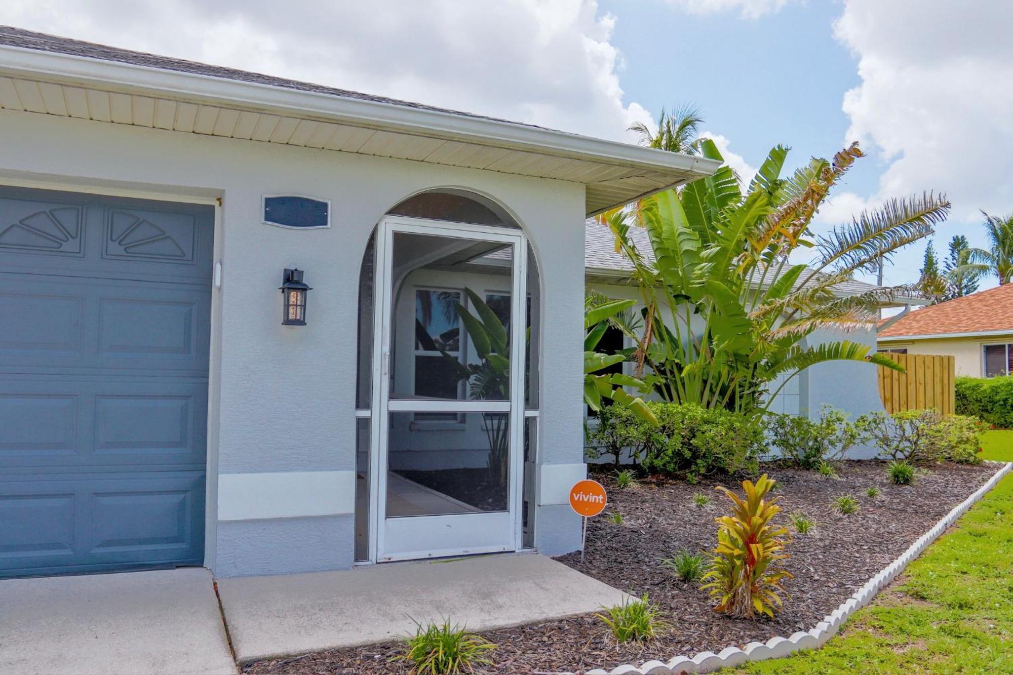 Beautiful Pool Home With Sleeping For 8 For Lovelypeople Cape Coral Luaran gambar